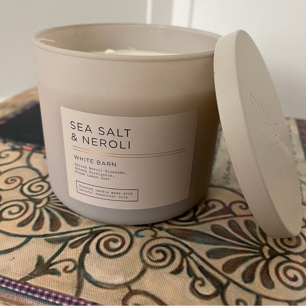 White Barn Sea Salt & Neroli Three Wick Scented Candle